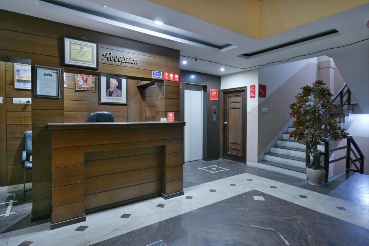 Oyo 2289 Hotel Radha Palace Kukas Εξωτερικό φωτογραφία