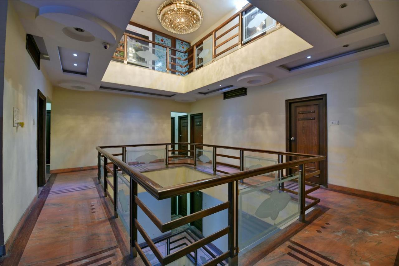 Oyo 2289 Hotel Radha Palace Kukas Εξωτερικό φωτογραφία